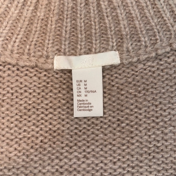 H&M Wool Cream Sweater - Picture 8 of 9